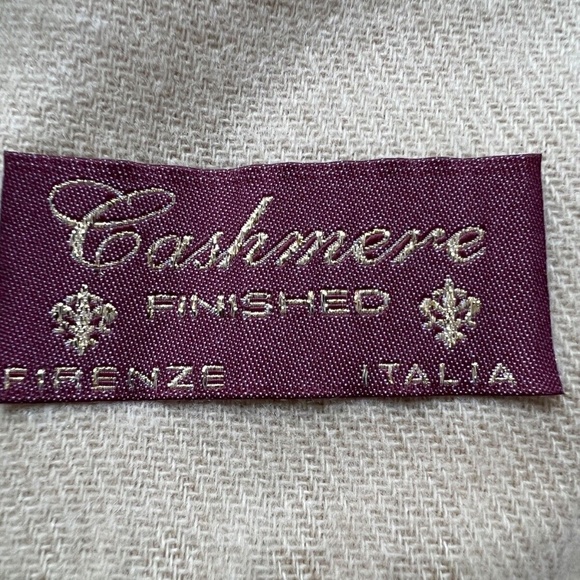 Cashmere Finished Scarf Firenze Italia Solid Tan Fringe Large Very Soft - Picture 4 of 4